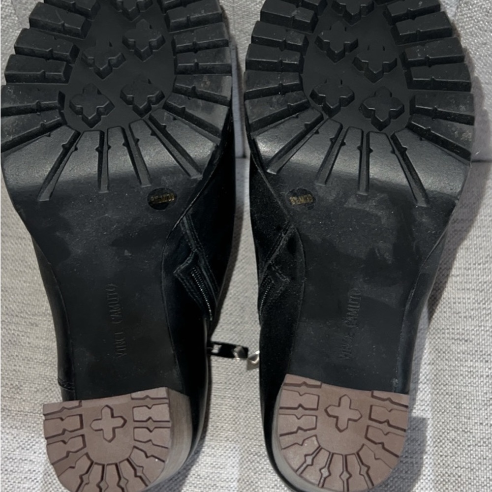 Heeled booties, never worn, women’s 8.5